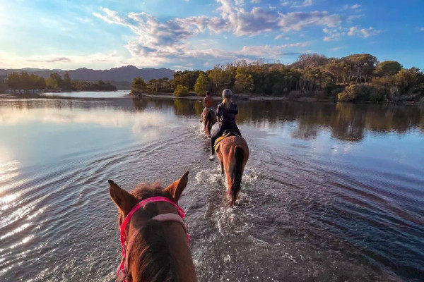 TOUR A CAVALLO: UN ESCURSIONE FULL CONTACT CON LA NATURA